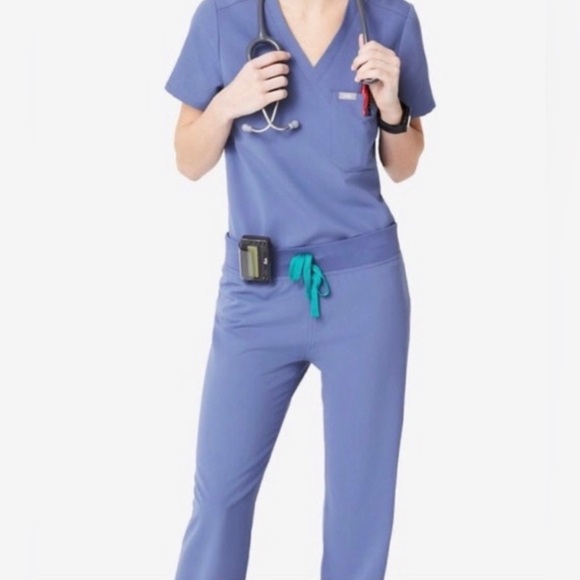 FIGS scrub set in limited edition color “Big Sky” - Picture 4 of 4